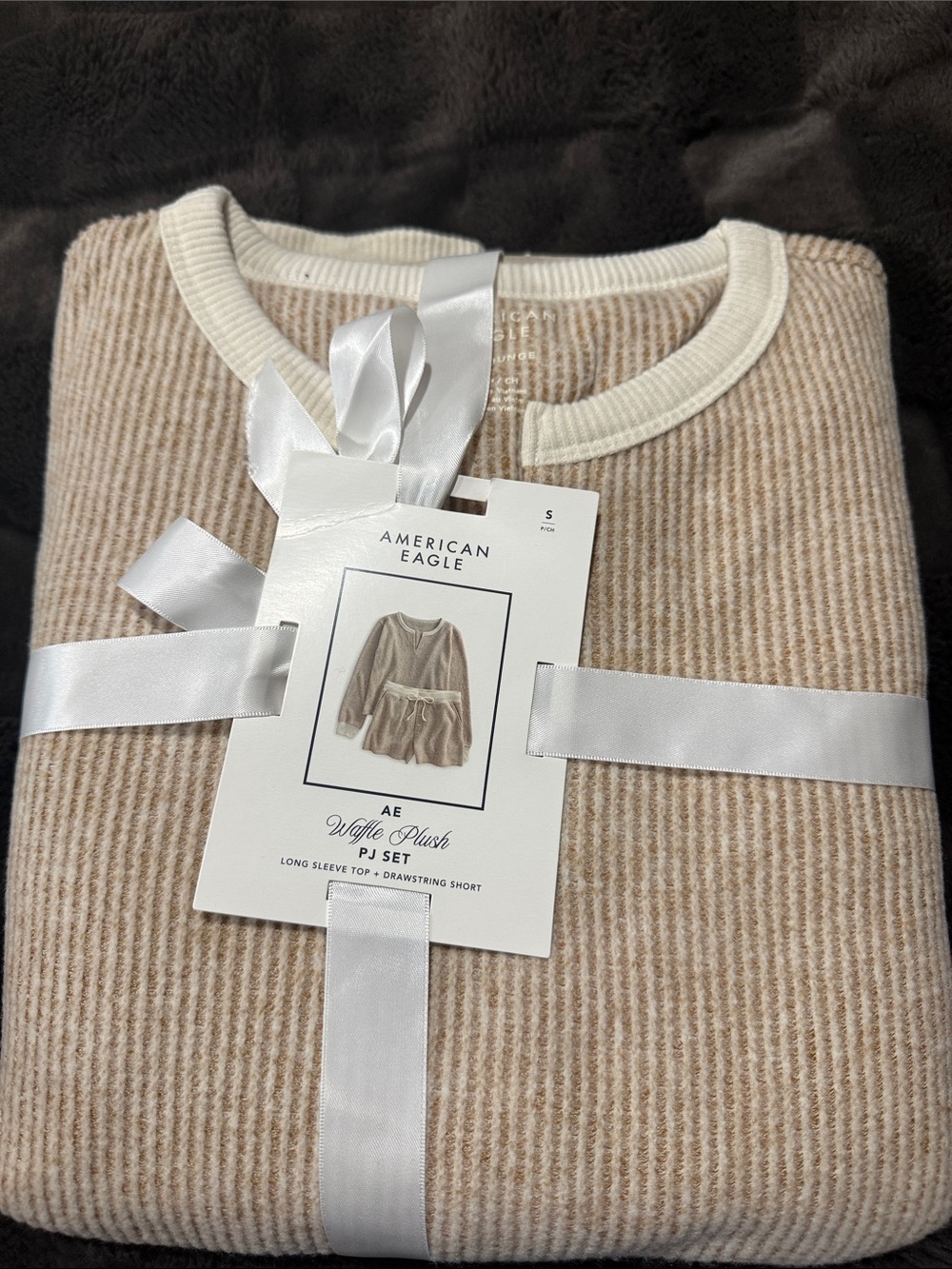 American Eagle Outfitters Beige and Cream Waffle Plush PJ Set